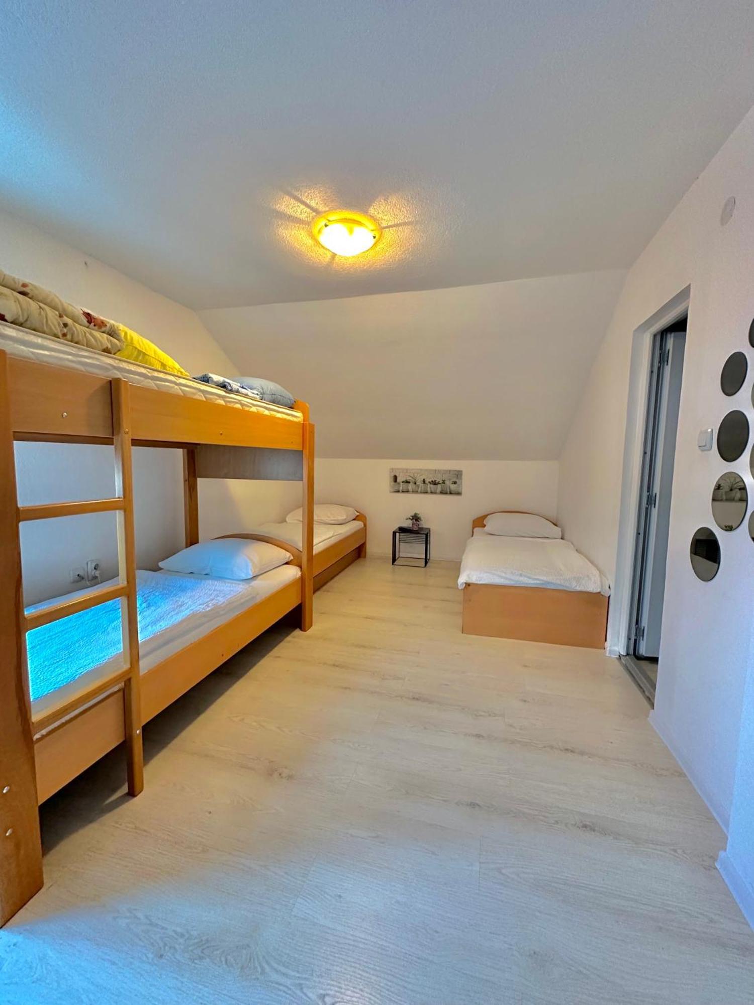 Hostel Herz 巴尼西卢卡 外观 照片